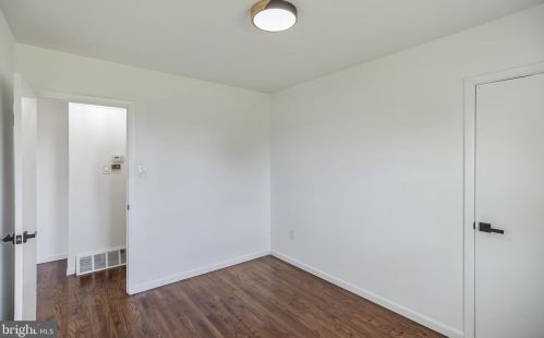 57 Evergreen Ave, Blenheim NJ  08012-3222 exterior