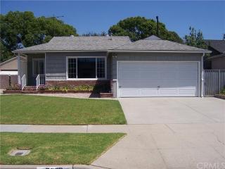 5612 Verdura Ave, Lakewood, CA 90712-1421