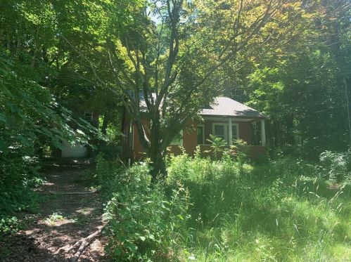 47 Corning Rd, Norwich, CT 06365-8406