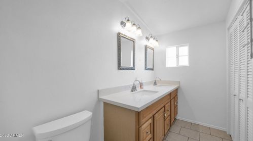 4522 11 Ave, Phoenix AZ 85013-1017 exterior