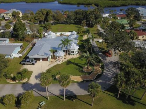 3 Cedar St, Daytona Beach FL  32127-6416 exterior