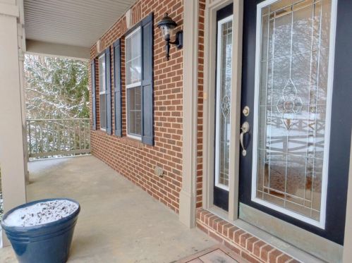 4275 Fox Ridge Dr, Stonelick, OH 45103-2741