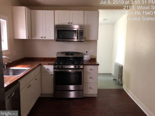 215 Wood St, Norristown PA  19401-3419 exterior