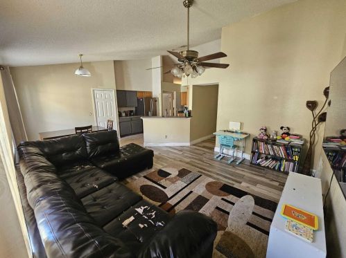 4209 Boca Woods Dr, Orlando FL  32826-2611 exterior