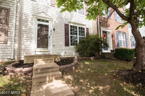 12016 Elliots Oak Pl, Bristow, VA 20136-1262