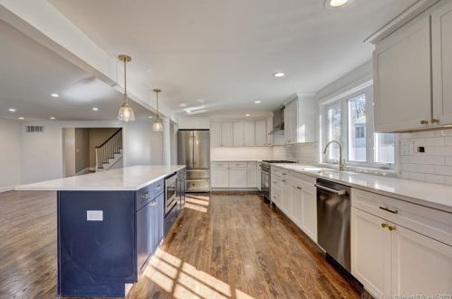 44 Randecker Ln, Kensington CT  06037-1134 exterior