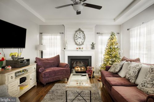 144 Colonial Dr, Charles Town WV  25414-4497 exterior