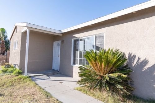 867 Carlotta Ct, Redlands CA  92374-2906 exterior