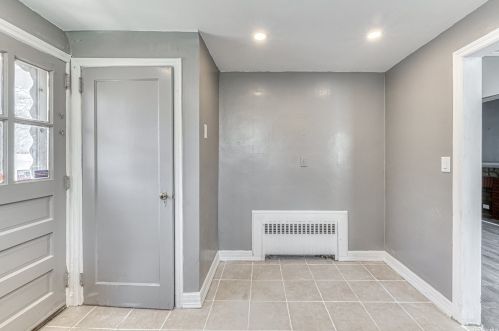 56 Wellington Rd, Floral Park NY  11003-1414 exterior