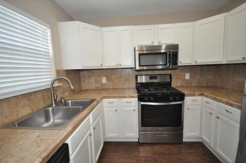 2102 Galveston Ave, Pearland TX  77581-3424 exterior