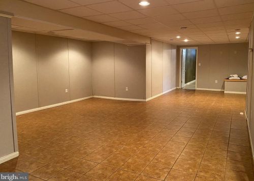 2123 Basswood Dr, Miquon PA 19444-2328 exterior