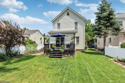 7 Roosevelt Ave, Cranford NJ  07016-2615 exterior