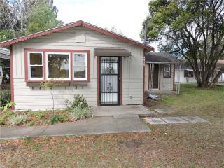 4935 Court St, Zephyrhills, FL 33541-5568