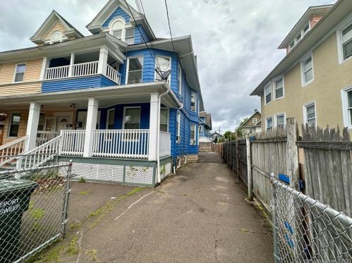 109 Vine St, Bridgeport, CT 06604-3024