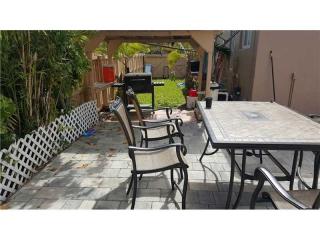 18100 142nd Pl, Miami FL  33177-7619 exterior