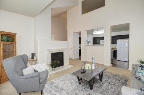 5482 Tares Cir, Elk Grove CA  95757-4361 exterior