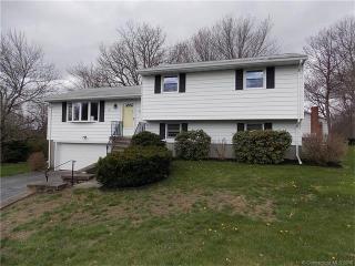 14 Jenny Ln, Waterbury CT  06716-1635 exterior