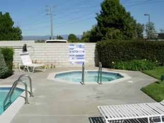 24724 Valley St, Santa Clarita CA  91321-2660 exterior
