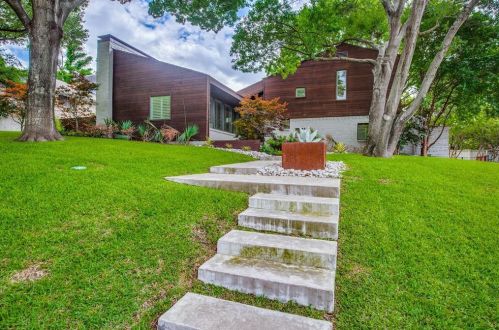 33 Creekwood Cir, Richardson, TX 75080-2677