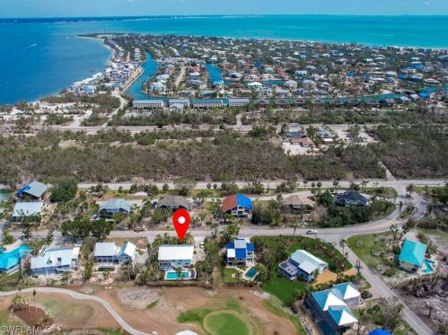 1015 Sand Castle Rd, Sanibel FL  33957-3614 exterior