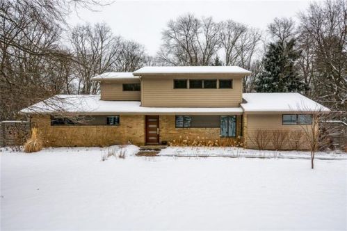 217 Washington Rd, Bradfordwoods, PA 15015-1221