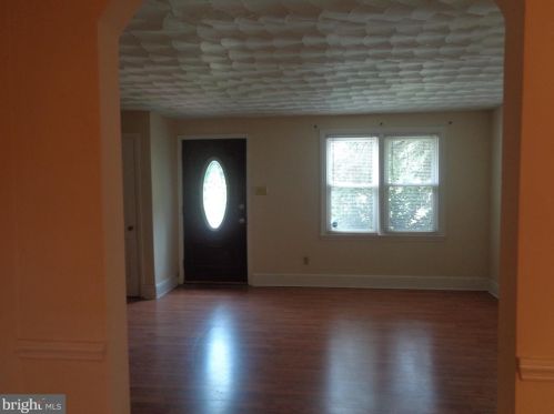 416 Matson Run Pkwy, Wilmington, DE 19802-2123
