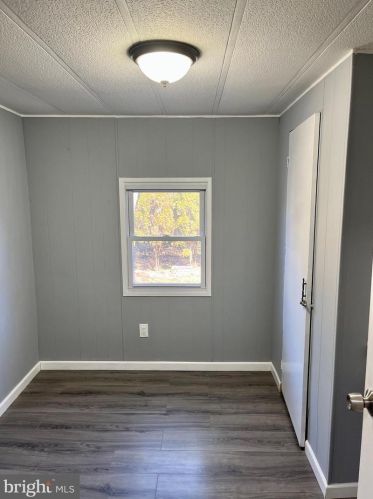 7803 Hampton Dr, Yardley PA  19067-5141 exterior