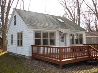 541 Applewood Dr, Edgerton, WI 53534-8913