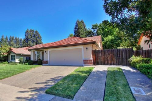 244 Silberhorn Dr, Folsom CA  95630-6743 exterior