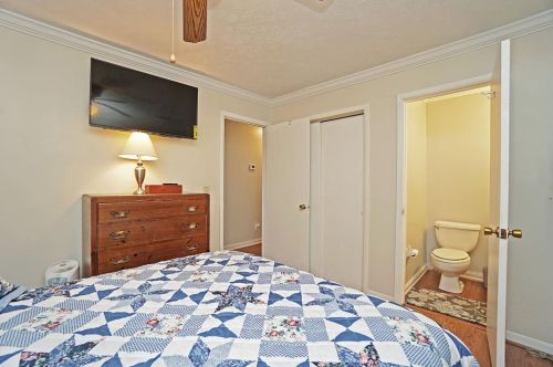 301 Bremen Dr, Saint Martin OH  45118-9479 exterior