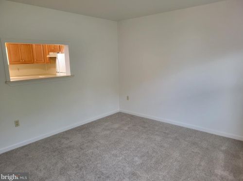 35 Parkview Dr, Swartzville, PA 17569-9497