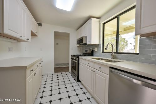 6665 Mary Dr, Tucson AZ 85730-2038 exterior