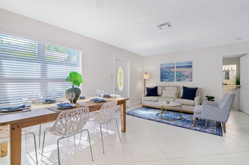 709 8th Ct, Boynton Beach, FL 33426-3509