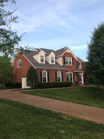 325 Dandridge Dr, Franklin, TN 37067-8403