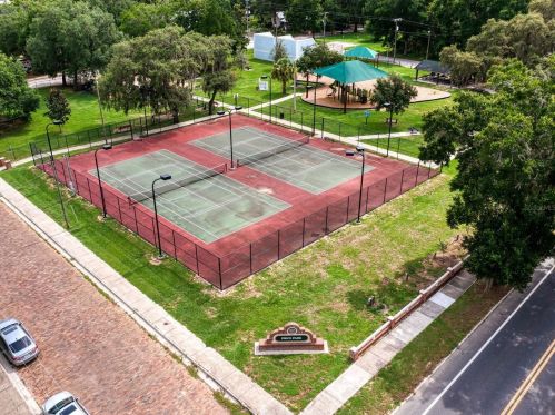 37620 Meridian Ave, Dade City FL  33525-3716 exterior