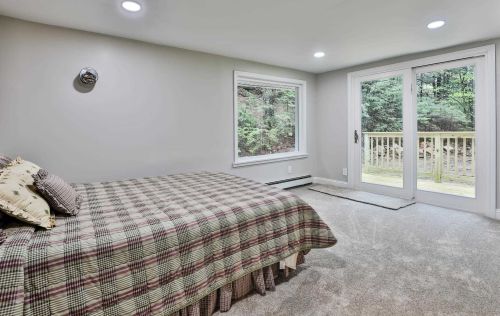 97 Lower Camp Rd, Northwood NH  03261-4305 exterior