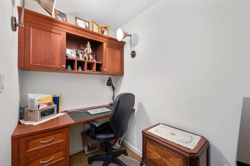 434 Quidnessett Rd, North Kingstown RI  02852-1500 exterior