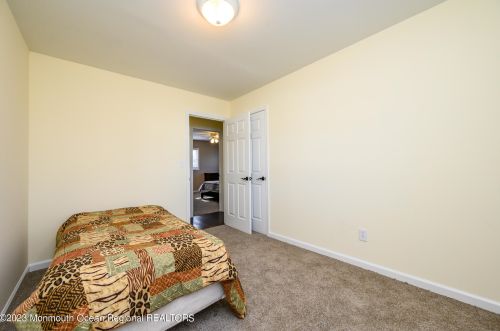 58 Richardson Ave, Tinton Falls NJ  07724-1313 exterior