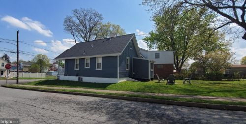 697 Hanover St, Pottstown, PA 19465-7029
