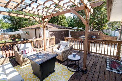 10436 Darnel Ave, Milwaukee WI 53223-3555 exterior