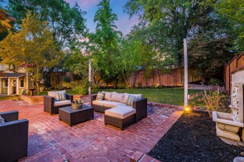 7577 Trotter Way, Pleasanton CA  94566-3121 exterior