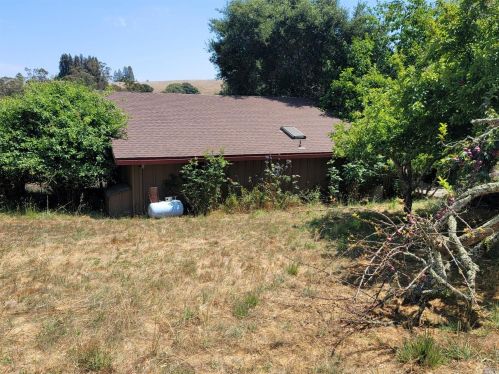 3431 Burnside Rd, Sebastopol CA  95472-9139 exterior