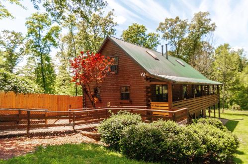 7395 Forest Ln, Nashport, OH 43830-9401