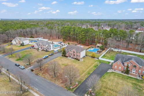 3 Sarah Ct, Jackson Twp NJ  08527-4760 exterior