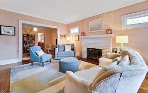 6 Marion Rd, Verona, NJ 07044-1420