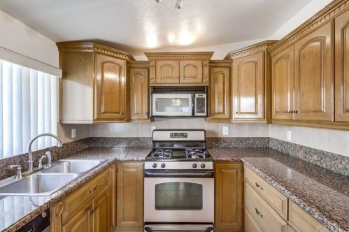 2527 Calle Gaviota, San Diego CA 92139-3105 exterior