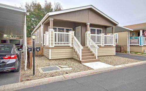 39 Clipper Ln, Modesto CA  95356-1711 exterior