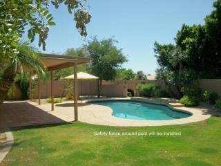 1325 Muirwood Dr, Phoenix AZ  85045-0602 exterior