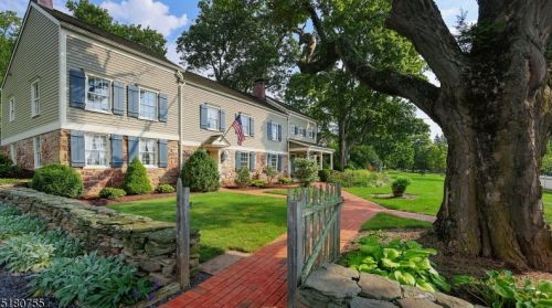 2197 Washington Valley Rd, Martinsville, NJ 08836-2022