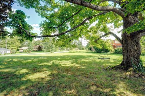 275 Compton Ridge Dr, Cincinnati, OH 45215-4119